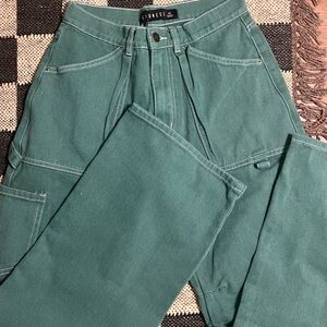 NWT Lioness women’s baggy cargo pants in green